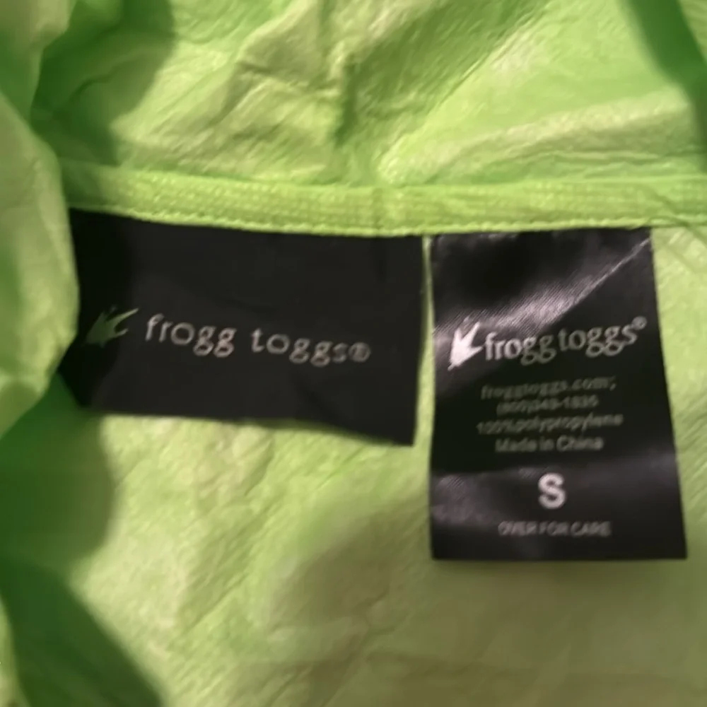 Froggtogg Green waterproof jacket and pants size small‎ kids